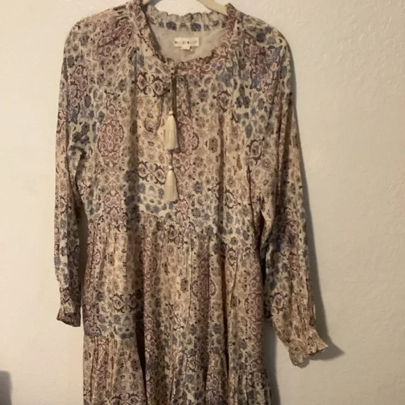 Dress - Picture 5 of 5